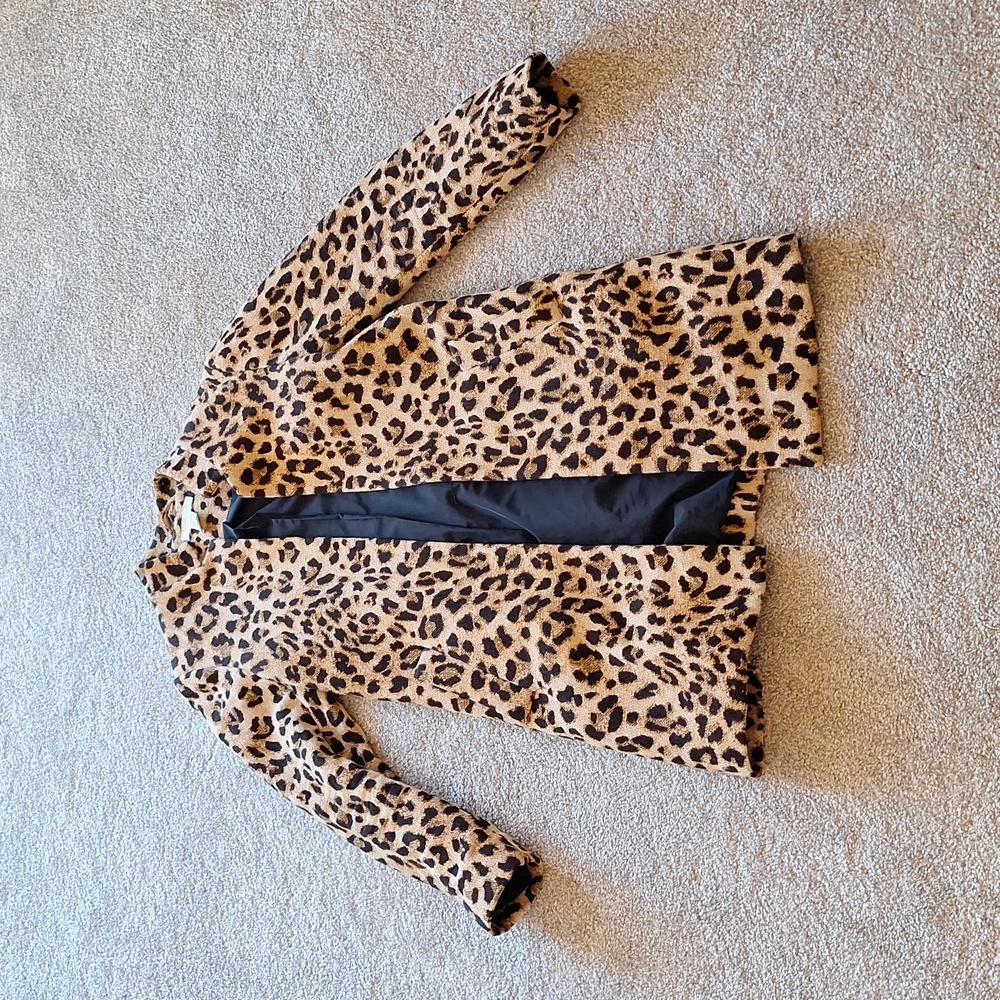 Leopard 🐆 print H&M jacket women's size 8